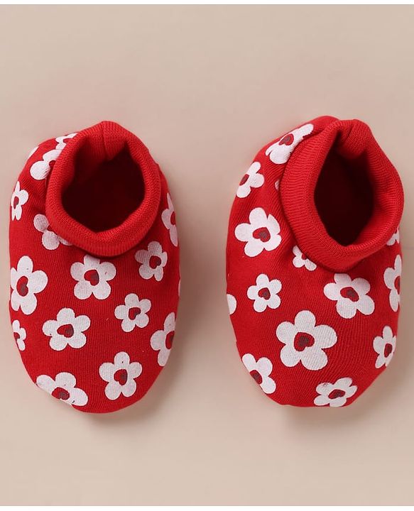 Babyhug 100% Cotton Interlock Knit Cap, Mitten & Booties with Floral Print Read - Diameter 10.5 cm