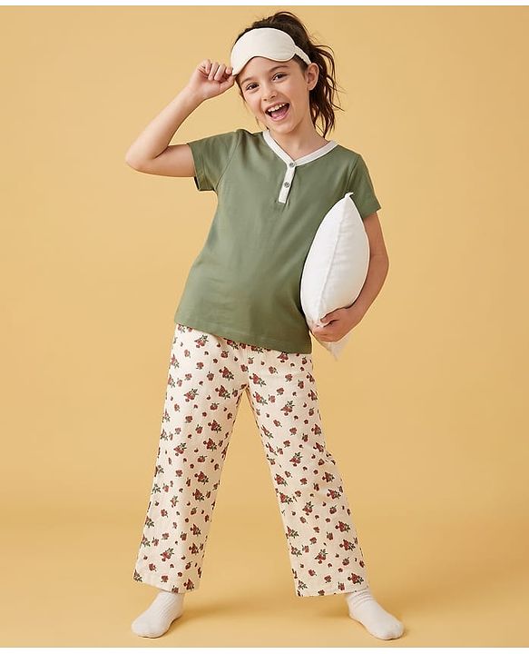 Pine Kids Cotton Knit Half Sleeves T-Shirt & Pyjama Night Suit with Floral Print - Green