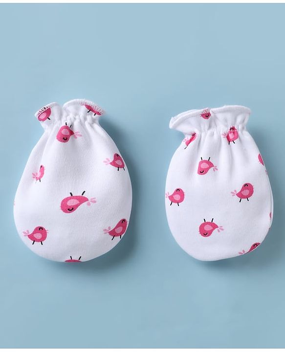Babyhug 100% Cotton Interlock Knit Cap Mittens & Booties With Bird Print White - Diameter 15.5 cm