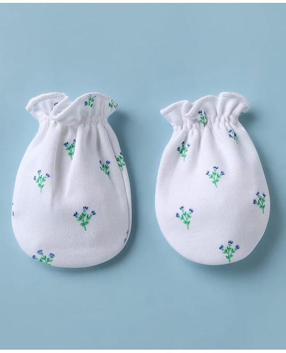 Babyhug 100% Cotton Interlock Knit Cap Mittens & Booties With Floral Print White - Diameter 14.5 cm