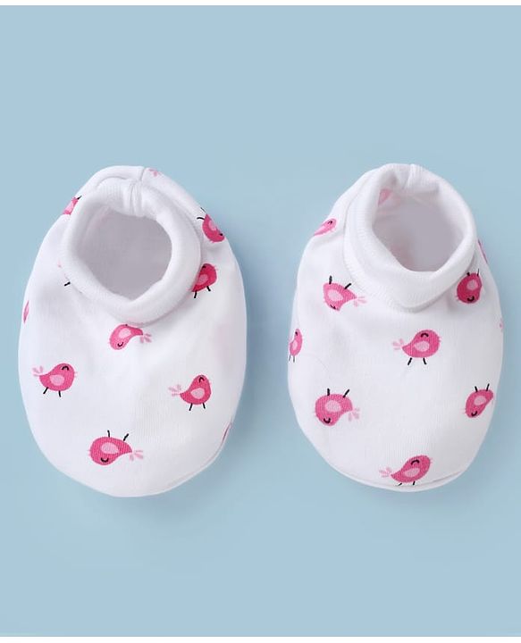 Babyhug 100% Cotton Interlock Knit Mittens & Booties with Little Birdie Print - White