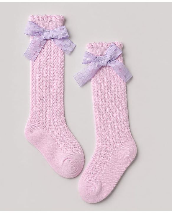 Cute Walk by Babyhug Cotton Cable Knit Calf Length Socks with Bow Applique in Pink