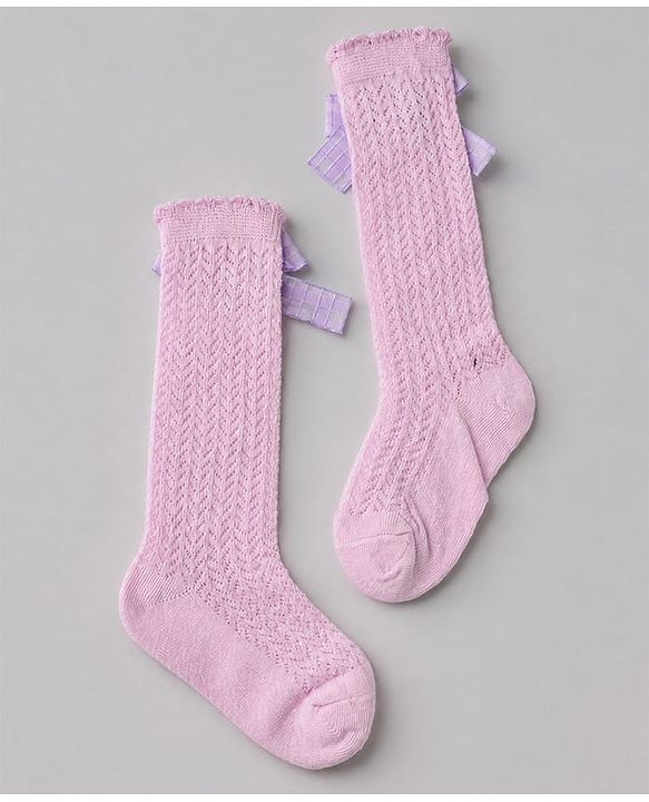 Cute Walk by Babyhug Cotton Cable Knit Calf Length Socks with Bow Applique in Pink