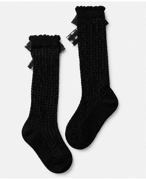 Cute Walk by Babyhug Cotton Cable Knit Calf Length Socks with Bow Applique in Pink