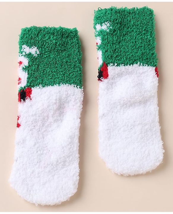 Cute Walk by Babyhug Knit Mid Calf Length Woolen Socks With Snow Design - Green White
