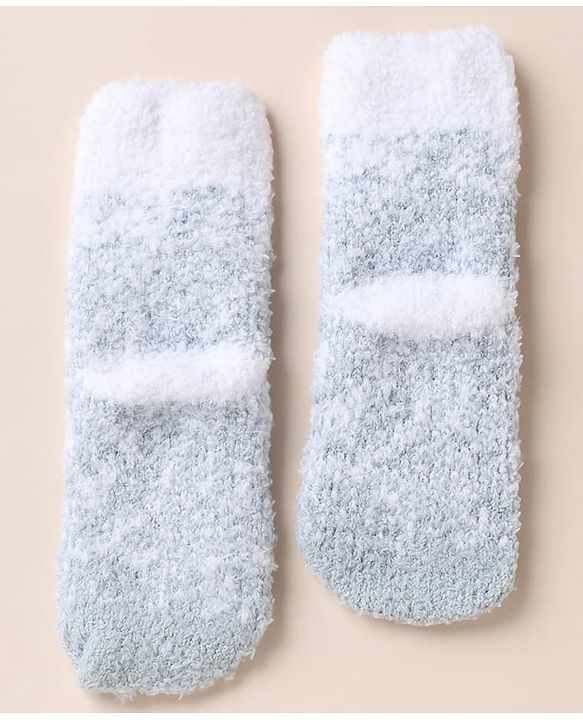 Cute walk by Babyhug Mid Calf Length Woolen Socks -Red