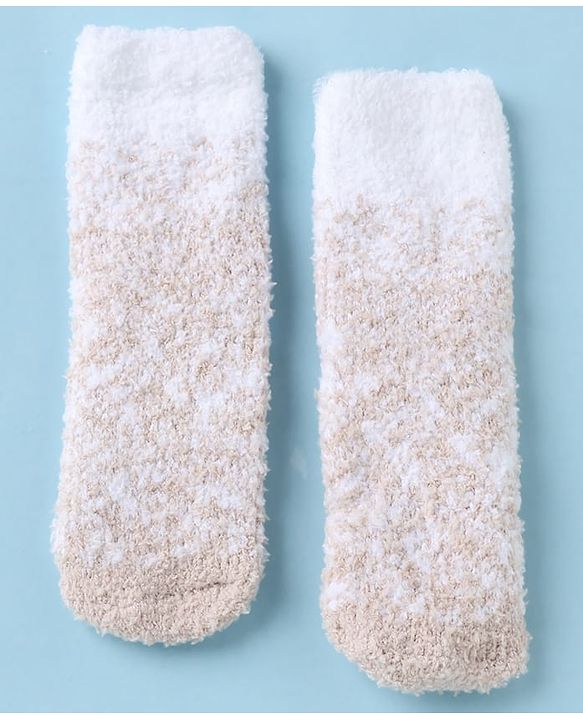 Cute walk by Babyhug Mid Calf Length Woolen Socks -Red