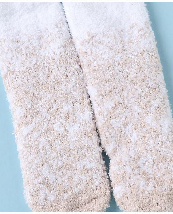 Cute walk by Babyhug Mid Calf Length Woolen Socks -Red