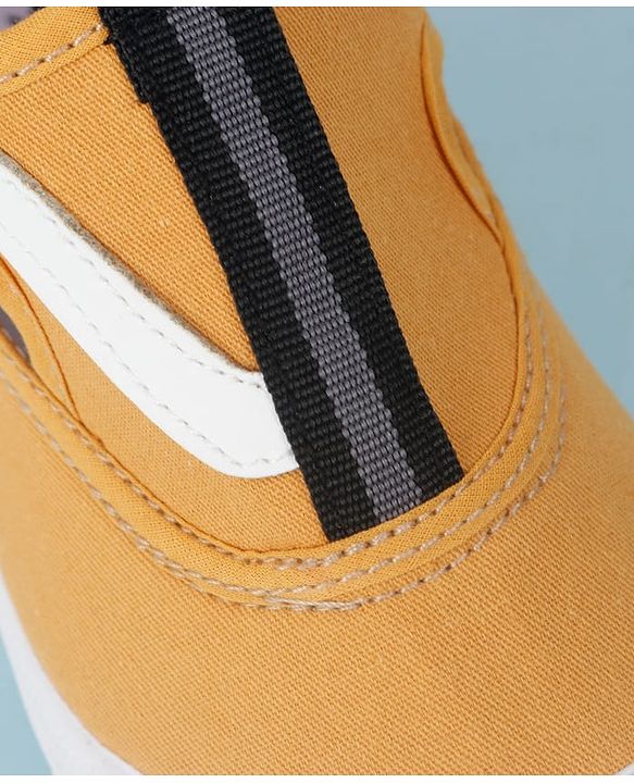 Cute Walk by Babyhug Velcro Closure Solid Casual Shoes - Yellow