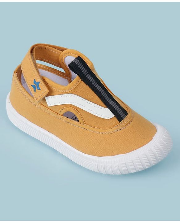 Cute Walk by Babyhug Velcro Closure Solid Casual Shoes - Yellow