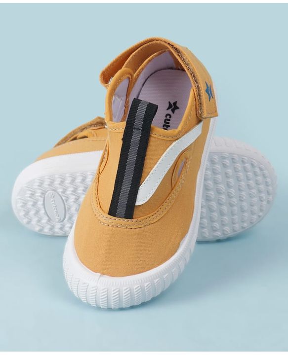Cute Walk by Babyhug Velcro Closure Solid Casual Shoes - Yellow