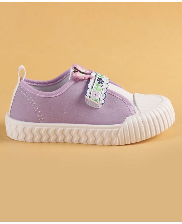 Cute Walk by Babyhug Velcro Closure Casual Shoes With Floral Embroidery & Butterfly Applique - Purple