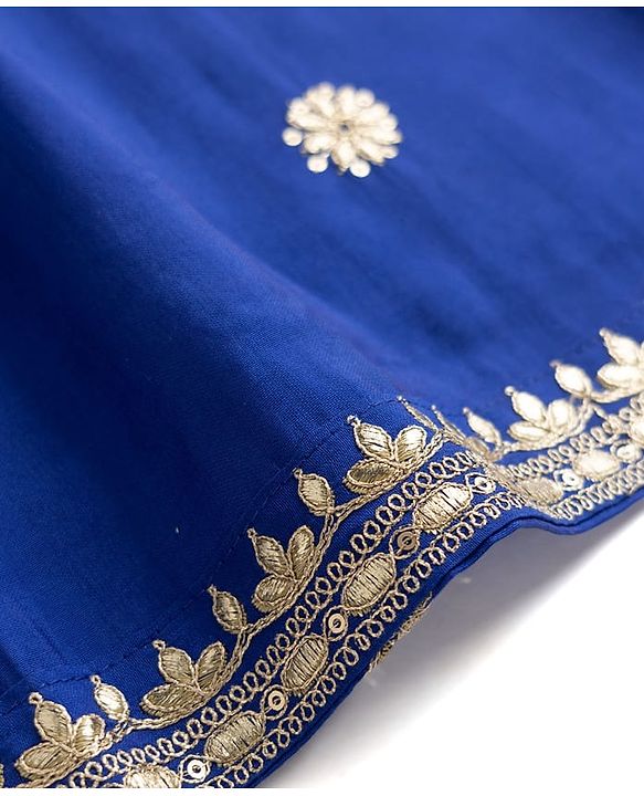Pine Kids Woven Kurti and Churidar Set with Dupatta with Three Fourth Sleeves and Floral Motifs Embroidery in Royal Blue