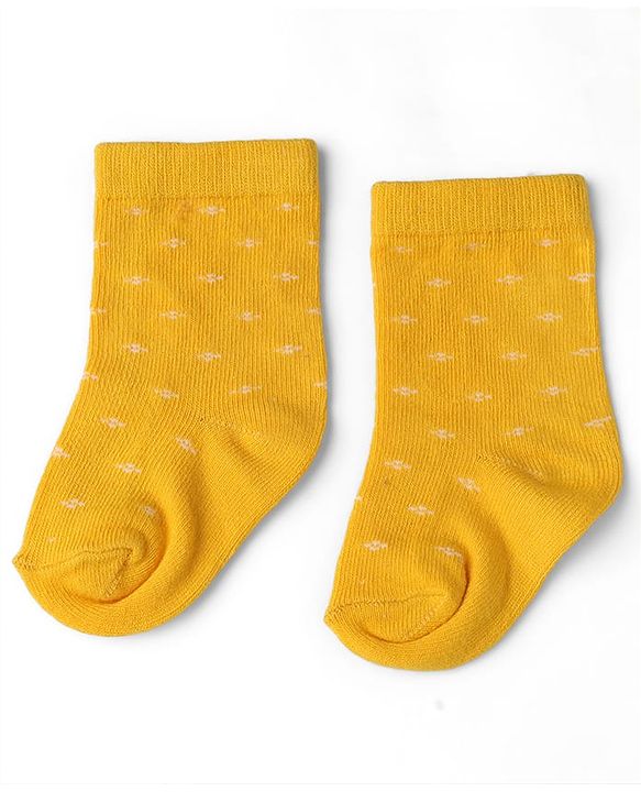 Cute Walk by Babyhug Knit Calf Length Anti Bacterial Designed ed Socks Pack of 3 - Black, Grey & Yellow