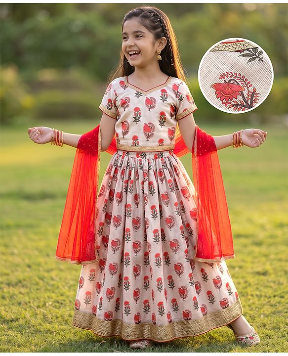 Pine Kids Woven Lehenga Choli & Dupatta Set with Half Sleeves and Floral Print in Offwhite
