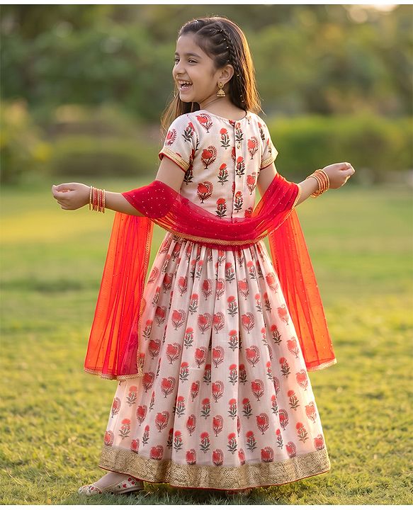 Pine Kids Woven Lehenga Choli & Dupatta Set with Half Sleeves and Floral Print in Offwhite