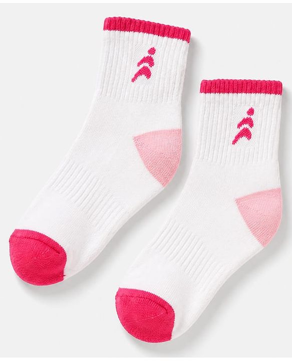 Pine Active Cotton Blend Knit Breathable Ankle Length Athletic Socks Pack of 3 in White Grey