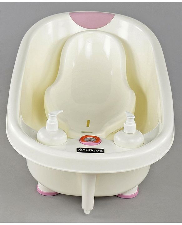 Babyhug Baby Bath Tub & Bath Sling With Bathing Mug (Colour & Design May Vary)