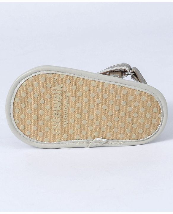 Cute Walk by Babyhug Sandals Style Booties Bow Applique - Grey