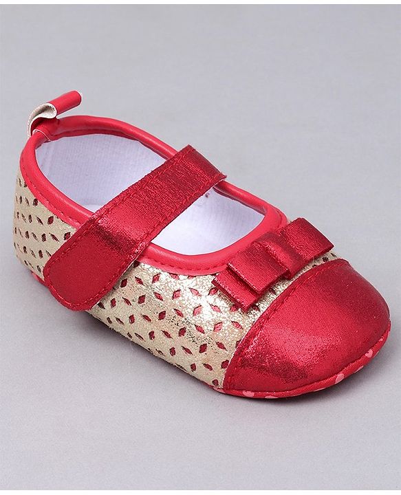 Cute Walk by Babyhug Cut Work Booties - Red