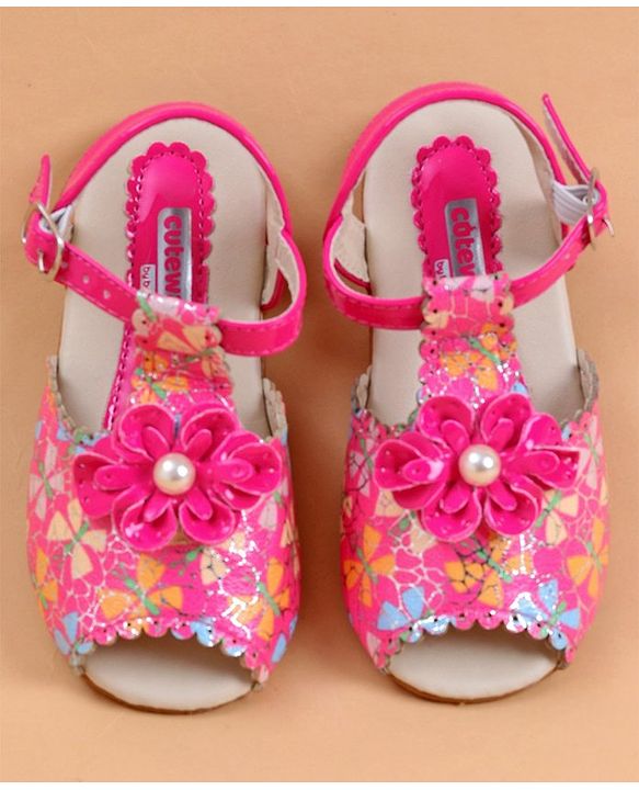 Cute Walk by Babyhug Buckle Closure Peep Toe Sandal - Dark Pink