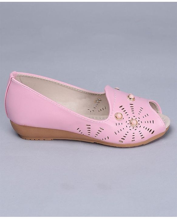 Cute Walk by Babyhug Peeptoes Bead Design - Light Pink