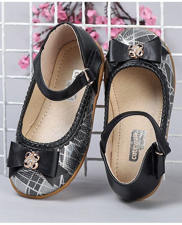 Cute Walk by Babyhug Bellies With Bow Motif - Black