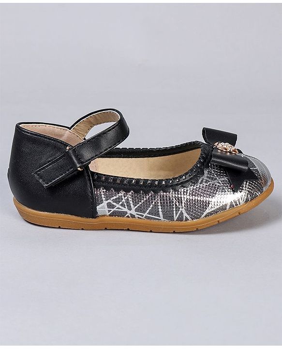 Cute Walk by Babyhug Bellies With Bow Motif - Black