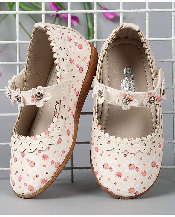 Cute Walk by Babyhug Floral Motif Bellies - Red