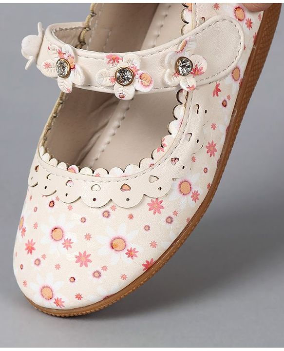 Cute Walk by Babyhug Floral Motif Bellies - Red