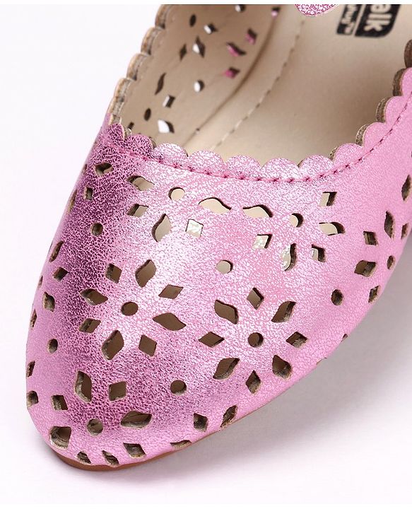 Cute Walk by Babyhug Bellies Bow Applique - Pink - EU 25 Pink