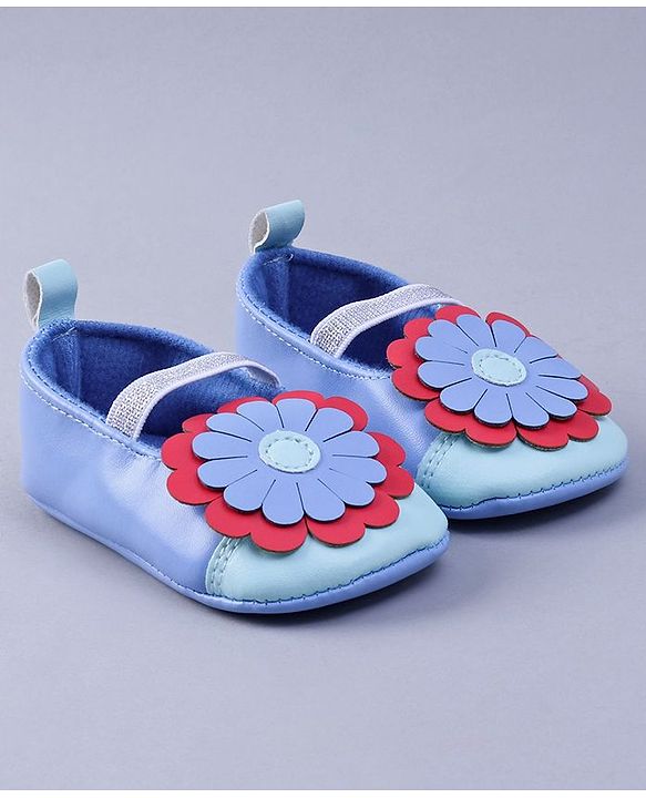 Cute Walk by Babyhug Booties Flower Motif - Blue