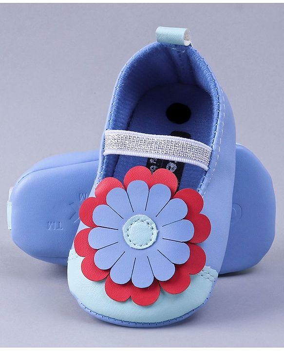 Cute Walk by Babyhug Booties Flower Motif - Blue
