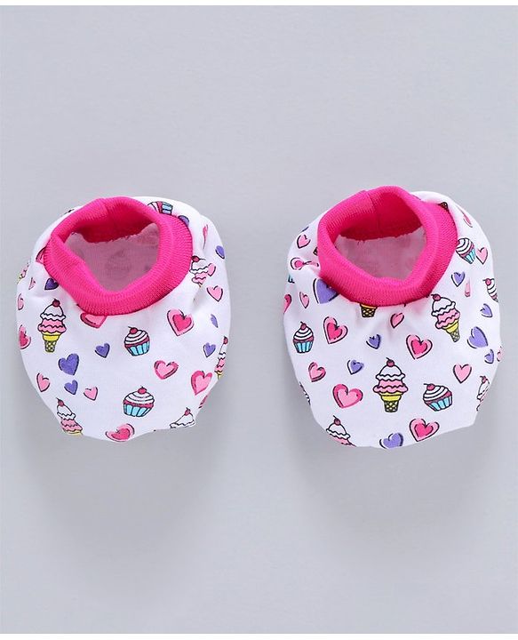 Babyhug 100% Cotton Cap With Mittens & Booties Ice Cream Print White Pink - Diameter 11 cm