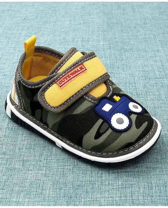 Cute Walk by Babyhug Camouflage Canvas Musical Shoes Engine Patch - Green
