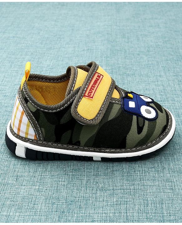 Cute Walk by Babyhug Camouflage Canvas Musical Shoes Engine Patch - Green