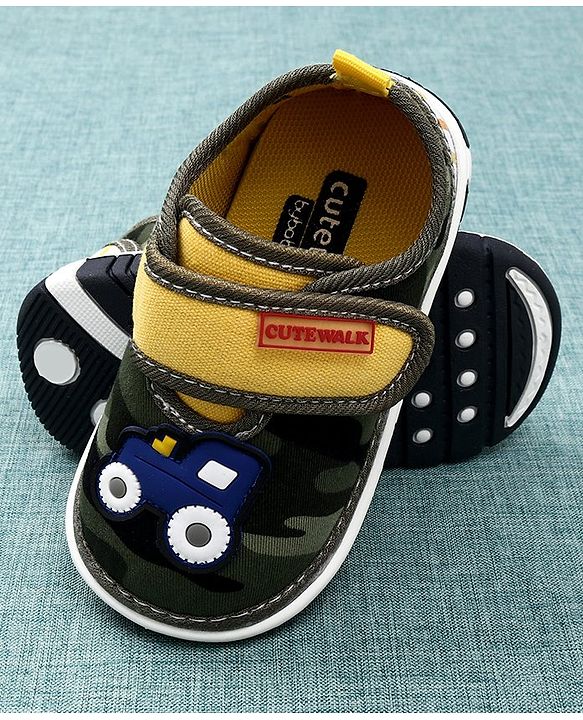 Cute Walk by Babyhug Camouflage Canvas Musical Shoes Engine Patch - Green