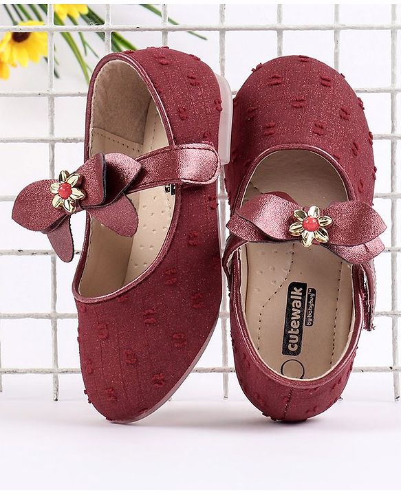 Cute Walk by Babyhug Bellies Bow Appliques - Maroon