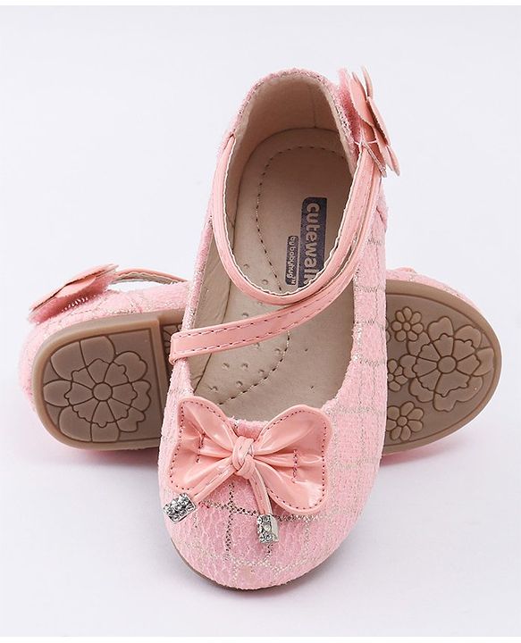Cute Walk by Babyhug Bellies Bow & Floral Motif - Light Pink