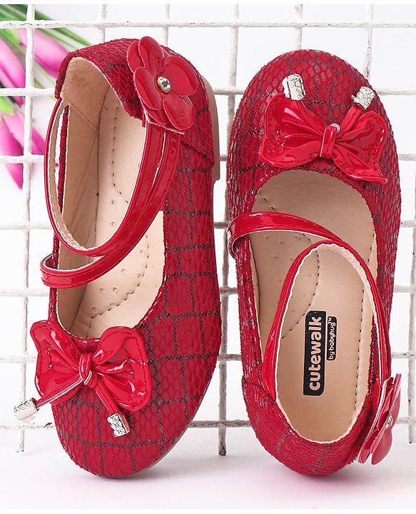 Cute Walk by Babyhug Bellies Bow & Floral Motif - Red
