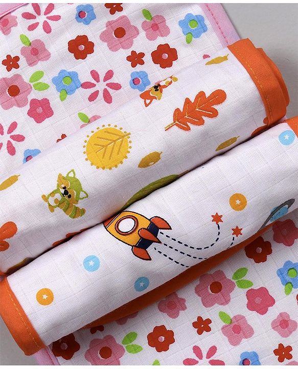 Babyhug 100% Cotton Muslin Burp Cloth Pack Of 3 - Mulitcolor