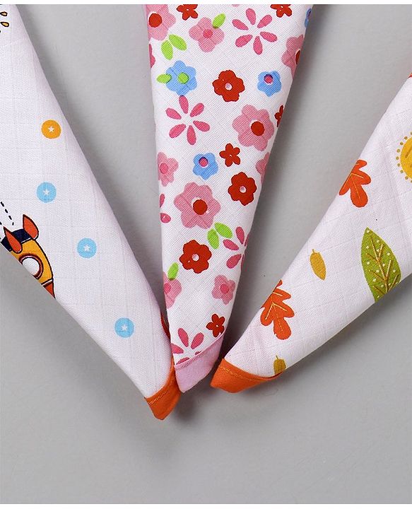 Babyhug 100% Cotton Muslin Burp Cloth Pack Of 3 - Mulitcolor