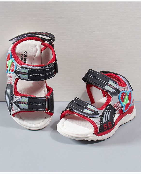 Cute Walk by Babyhug Sandals Basketball Patch - Red
