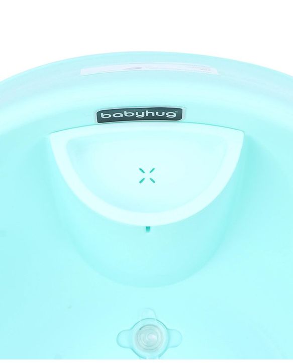 Babyhug Baby Bath Tub With In-built Bather Small Size (Colour & Print May Vary)