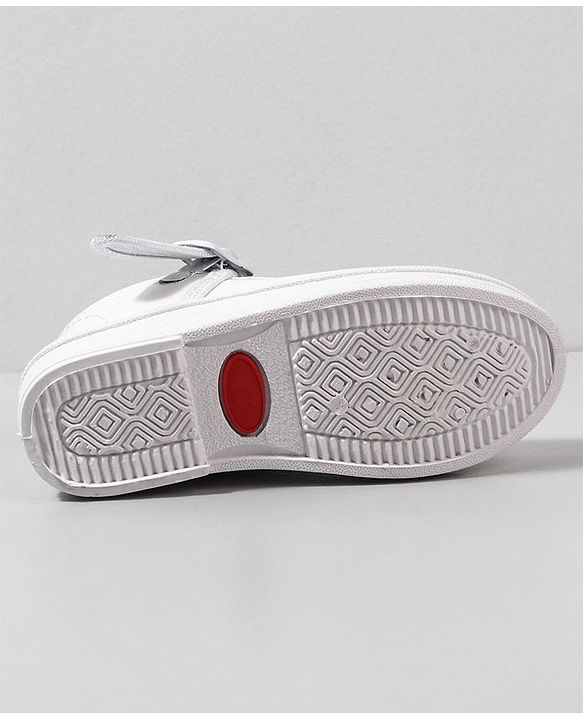 Cute Walk by Babyhug School Shoes - White