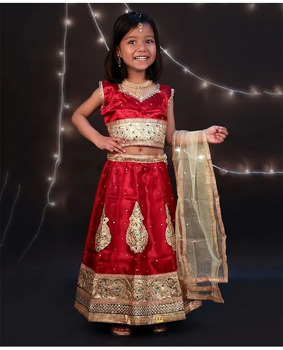 Amazon.com: Mananki Radha Dress For Girls Lehenga-Choli with Dupatta Mala  Kundal Basuri Set (Red) (1-2 Year): Clothing, Shoes & Jewelry
