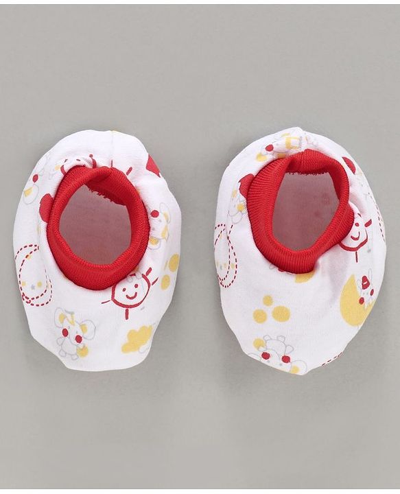 Babyhug 100% Booties Star Print - White Red