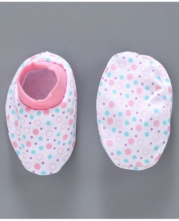 Babyhug 100% Cotton Cap Mittens & Booties Pink White -  Diameter 10 cm
