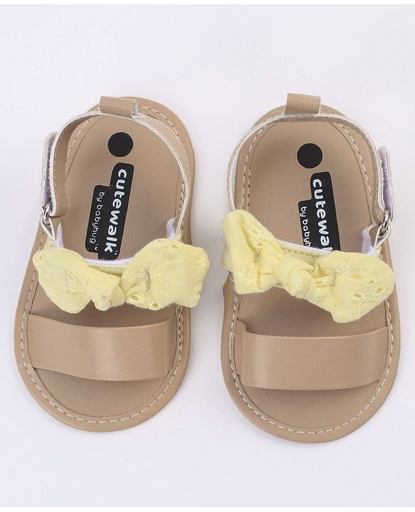 Cute Walk by Babyhug Sandals Style Booties Bow Applique - Yellow Brown