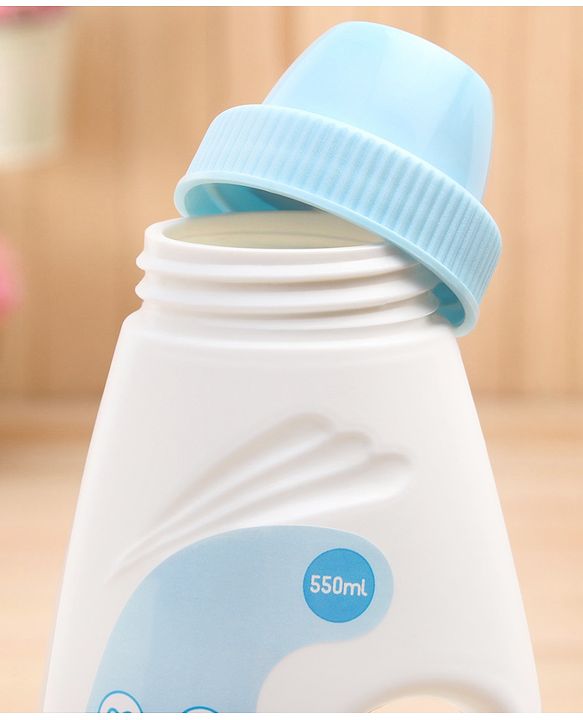 Babyhug Plant-Based Liquid Laundry Detergent for Babies  Natural & Gentle Fabric Cleaner  550 ml | Anti Bacterial | Hypoallergenic | Fragrance Free
